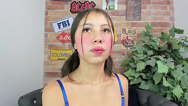 Snapshot of misss_luxury chatting on 11/10/25, 11:09 misss luxury online show from 11/10/25, 11:09