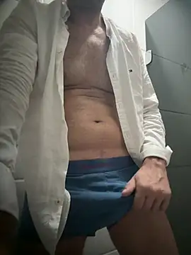 Snapshot of Sedutor420 chatting on 10/18/25, 03:42 Sedutor420 online show from 10/18/25, 03:42