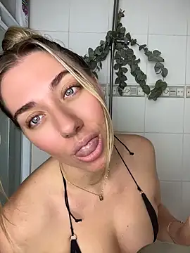 louiseberkeley online show from 05/24/26, 11:59