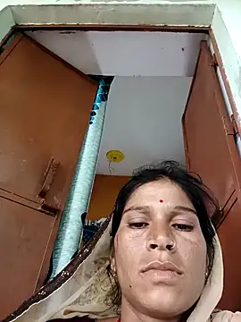 Snapshot of Sonam_pandeyji chatting on 09/10/25, 11:54 Sonam pandeyji online show from 09/10/25, 11:54