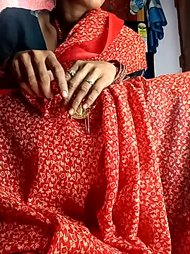 Snapshot of Sonam_pandeyji chatting on 10/22/25, 11:48 Sonam pandeyji online show from 10/22/25, 11:48