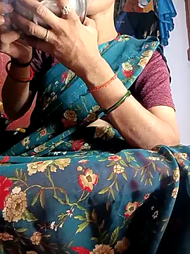 Snapshot of Sonam_pandeyji chatting on 10/23/25, 02:49 Sonam pandeyji online show from 10/23/25, 02:49