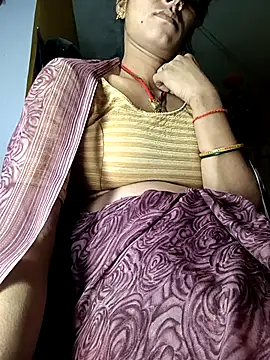 Snapshot of Sonam_pandeyji chatting on 12/04/25, 06:38 Sonam pandeyji online show from 12/04/25, 06:38