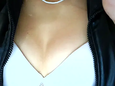 KUTTY MODEL online show from 07/28/26, 06:20