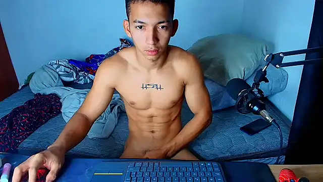 JuanchiT66 online show from 11/18/25, 03:38