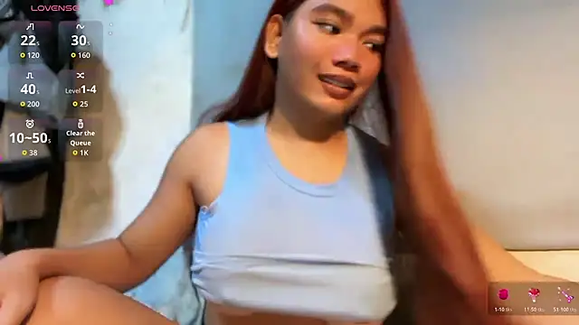 Snapshot of slutty_piinkie chatting on 06/25/26, 01:05 slutty piinkie online show from 06/25/26, 01:05