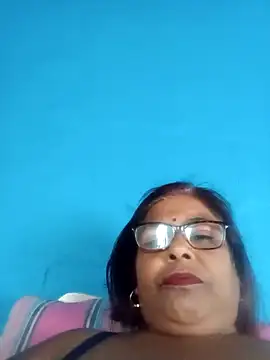 Snapshot of mileesha chatting on 12/10/24, 08:19 mileesha online show from 12/10/24, 08:19