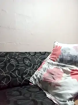 Snapshot of mileesha chatting on 12/24/24, 07:00 mileesha online show from 12/24/24, 07:00