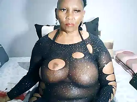 Snapshot of BigPussy10xx chatting on 10/21/25, 05:13 BigPussy10xx online show from 10/21/25, 05:13