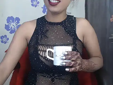 Snapshot of Love-Sex_Love chatting on 12/05/25, 05:53 Love-Sex Love online show from 12/05/25, 05:53