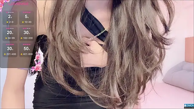 Snapshot of R_R6 chatting on 09/12/25, 12:38 R R6 online show from 09/12/25, 12:38