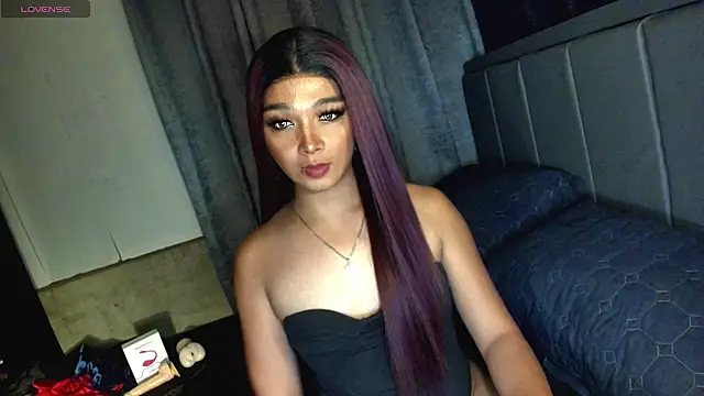 Snapshot of TrinityFucksYou chatting on 05/28/26, 02:25 TrinityFucksYou online show from 05/28/26, 02:25