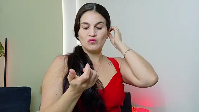 lizdevine online show from 01/10/26, 05:04