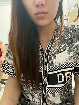 Snapshot of Linda-24 chatting on 09/14/25, 07:02 Linda-24 online show from 09/14/25, 07:02