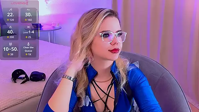 Snapshot of PrincessSlay chatting on 10/30/25, 05:31 PrincessSlay online show from 10/30/25, 05:31