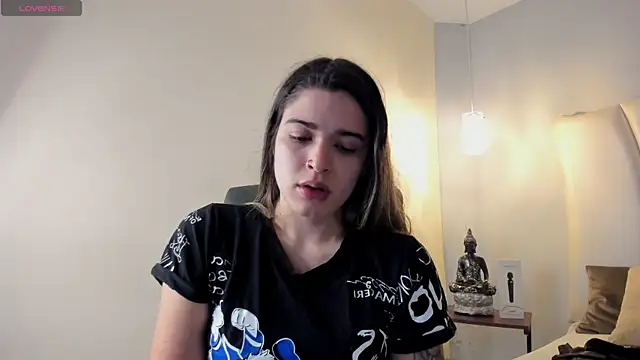 Snapshot of MiaVillalobos chatting on 10/08/25, 11:52 MiaVillalobos online show from 10/08/25, 11:52