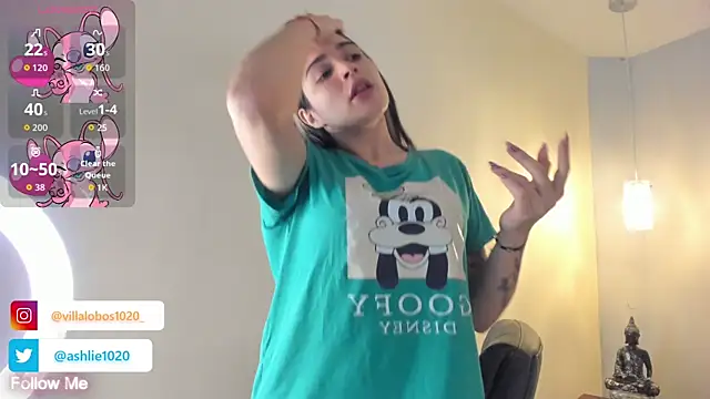 Snapshot of MiaVillalobos chatting on 10/09/25, 12:03 MiaVillalobos online show from 10/09/25, 12:03