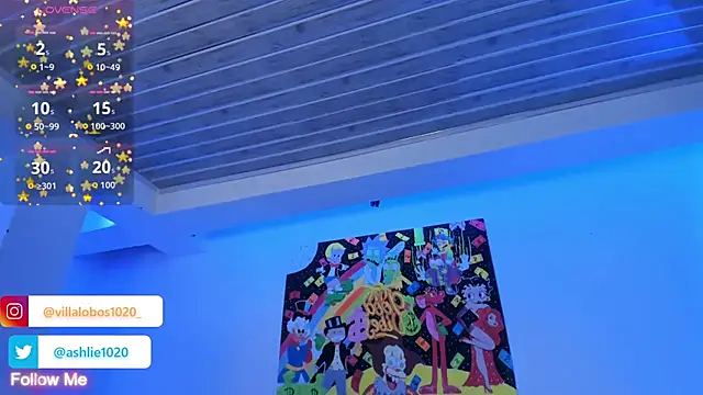 Snapshot of MiaVillalobos chatting on 11/10/25, 10:42 MiaVillalobos online show from 11/10/25, 10:42