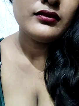 Snapshot of Cute_pinkii chatting on 09/16/25, 07:48 Cute pinkii online show from 09/16/25, 07:48