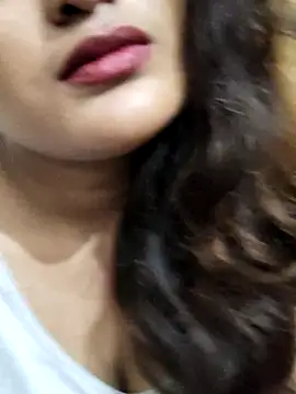 Snapshot of Cute_pinkii chatting on 10/21/25, 08:20 Cute pinkii online show from 10/21/25, 08:20