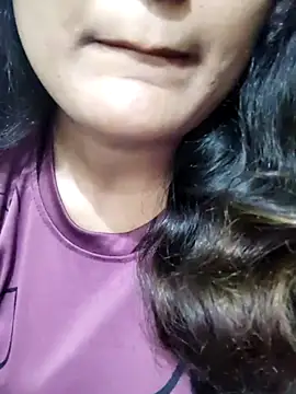 Snapshot of Cute_pinkii chatting on 11/22/25, 07:35 Cute pinkii online show from 11/22/25, 07:35