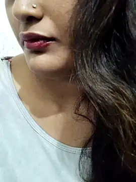 Snapshot of Cute_pinkii chatting on 11/23/25, 08:30 Cute pinkii online show from 11/23/25, 08:30