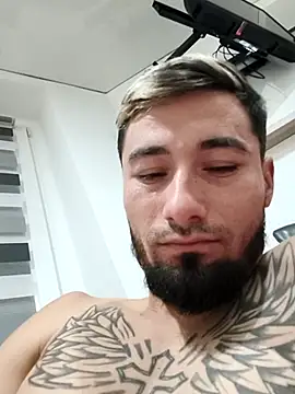 Snapshot of Negrila25 chatting on 01/17/26, 11:41 Negrila25 online show from 01/17/26, 11:41