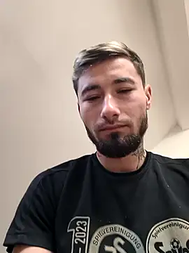 Snapshot of Negrila25 chatting on 01/18/26, 11:58 Negrila25 online show from 01/18/26, 11:58