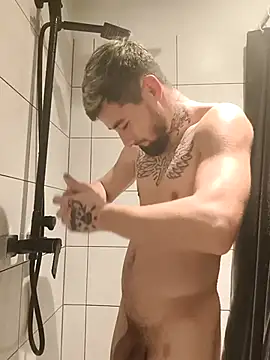 Snapshot of Negrila25 chatting on 02/12/26, 11:44 Negrila25 online show from 02/12/26, 11:44