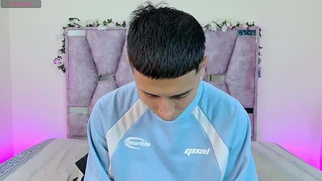 lana and liam  online show from 11/08/25, 10:37