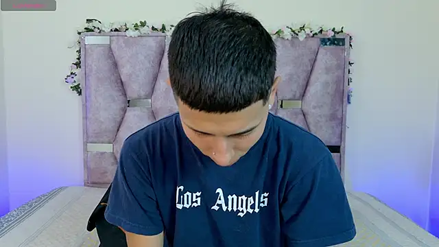 lana and liam  online show from 11/09/25, 10:46