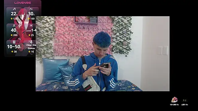 Snapshot of iam_lukas__ chatting on 09/23/25, 03:09 iam lukas online show from 09/23/25, 03:09