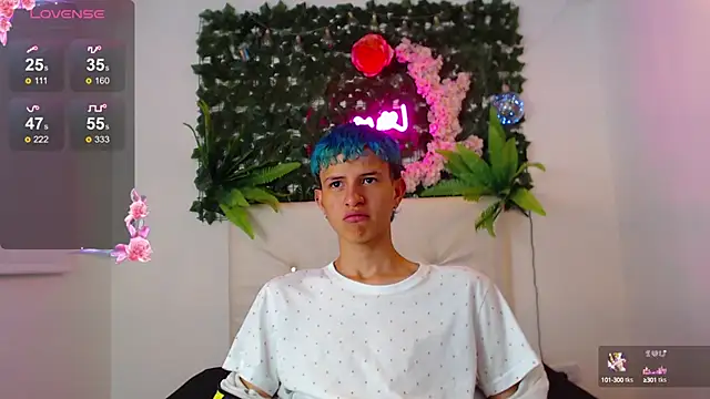 Snapshot of iam_lukas__ chatting on 10/04/25, 12:41 iam lukas online show from 10/04/25, 12:41