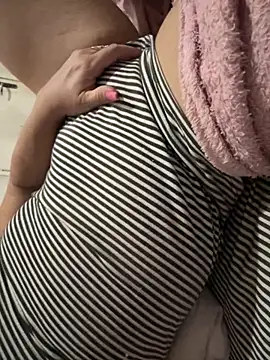 Snapshot of MaluLemos chatting on 09/09/25, 05:45 MaluLemos online show from 09/09/25, 05:45