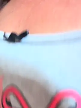 Snapshot of MaluLemos chatting on 10/10/25, 11:31 MaluLemos online show from 10/10/25, 11:31