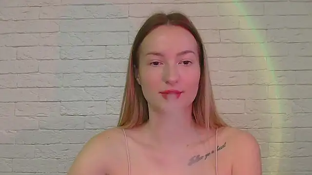 Snapshot of Alice_Sweet_01 chatting on 12/05/25, 01:31 Alice Sweet 01 online show from 12/05/25, 01:31