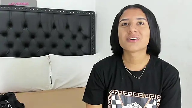 ScarlettVell online show from 09/09/25, 05:45