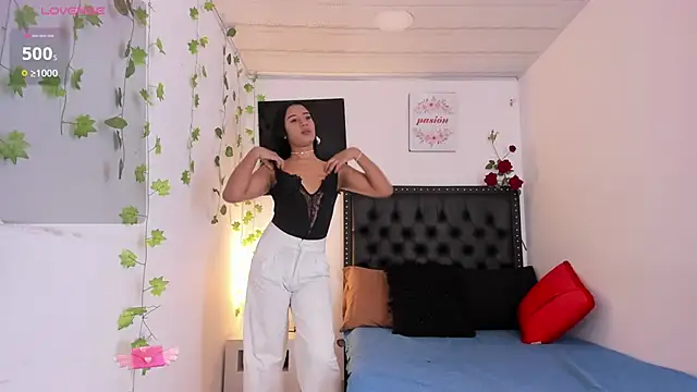 ScarlettVell online show from 11/28/25, 07:16