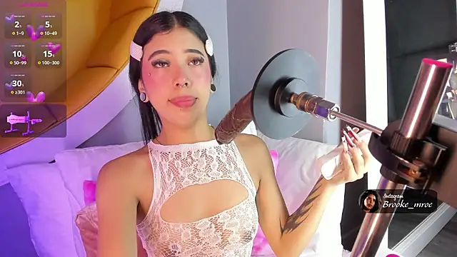 Brooke monroe online show from 03/24/26, 04:34