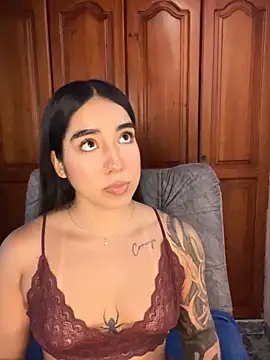 KaditaNavarro online show from 03/29/26, 03:12