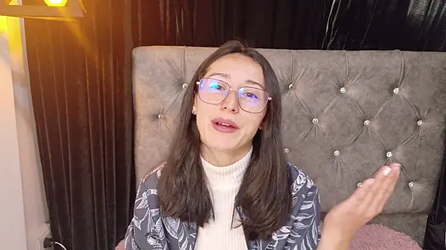 Ginevra esposito online show from 09/16/25, 12:28