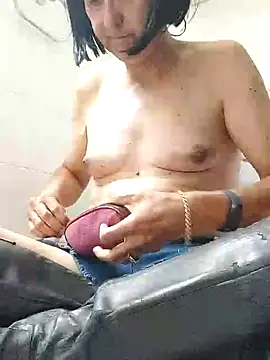 Emily de Carla online show from 09/23/25, 04:32