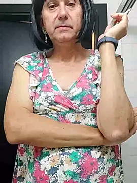 Emily de Carla online show from 11/06/25, 06:42