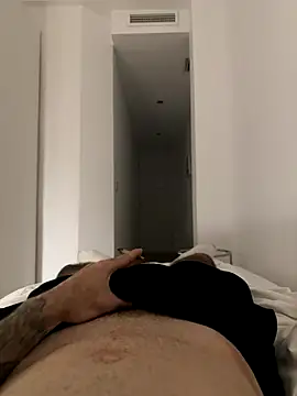 Snapshot of marc944 chatting on 12/02/25, 11:00 marc944 online show from 12/02/25, 11:00