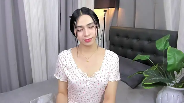 Snapshot of joyfulmartinaa chatting on 05/25/26, 04:57 joyfulmartinaa online show from 05/25/26, 04:57