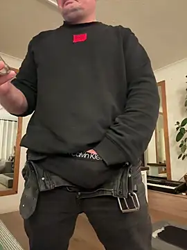 Snapshot of Attila120 chatting on 12/14/25, 04:34 Attila120 online show from 12/14/25, 04:34