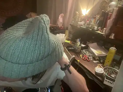 XanderOzzz online show from 10/03/25, 08:22