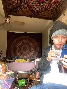 XanderOzzz online show from 11/24/25, 05:56