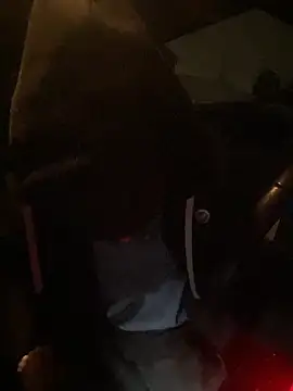 XanderOzzz online show from 12/04/25, 02:21