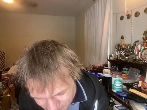 XanderOzzz online show from 12/04/25, 05:54